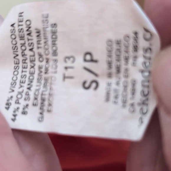 Weekenders Ruched Top - Picture 3 of 3